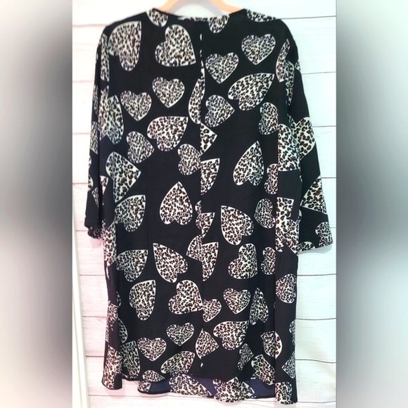Nwot Emery Rose Heart ❤️ Print lightweight Dress 👗👗 Size XL - Picture 2 of 9